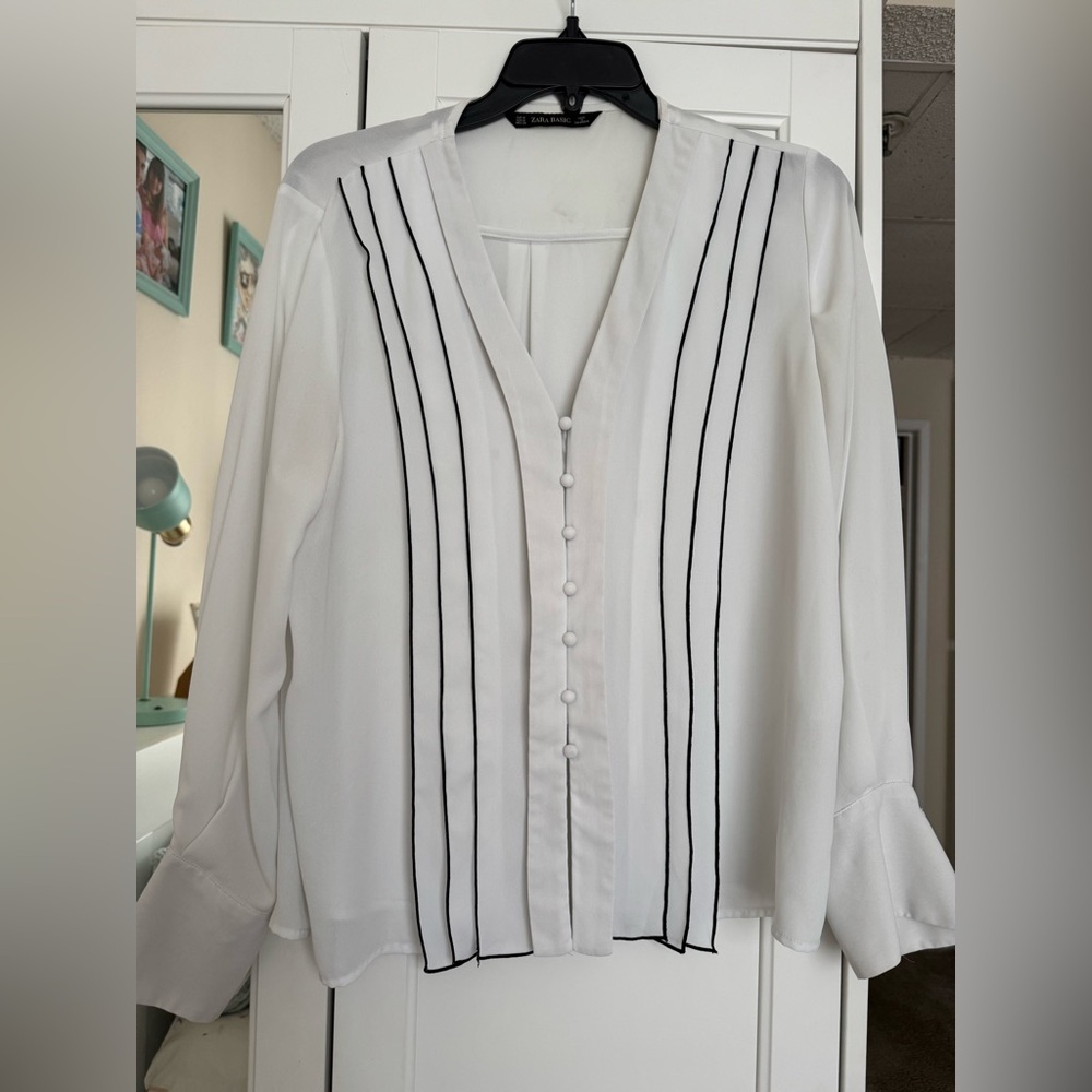 Elegant White Blouse with Black Stripes